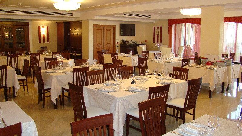 Fashion Hotel Valmontone Restaurant billede