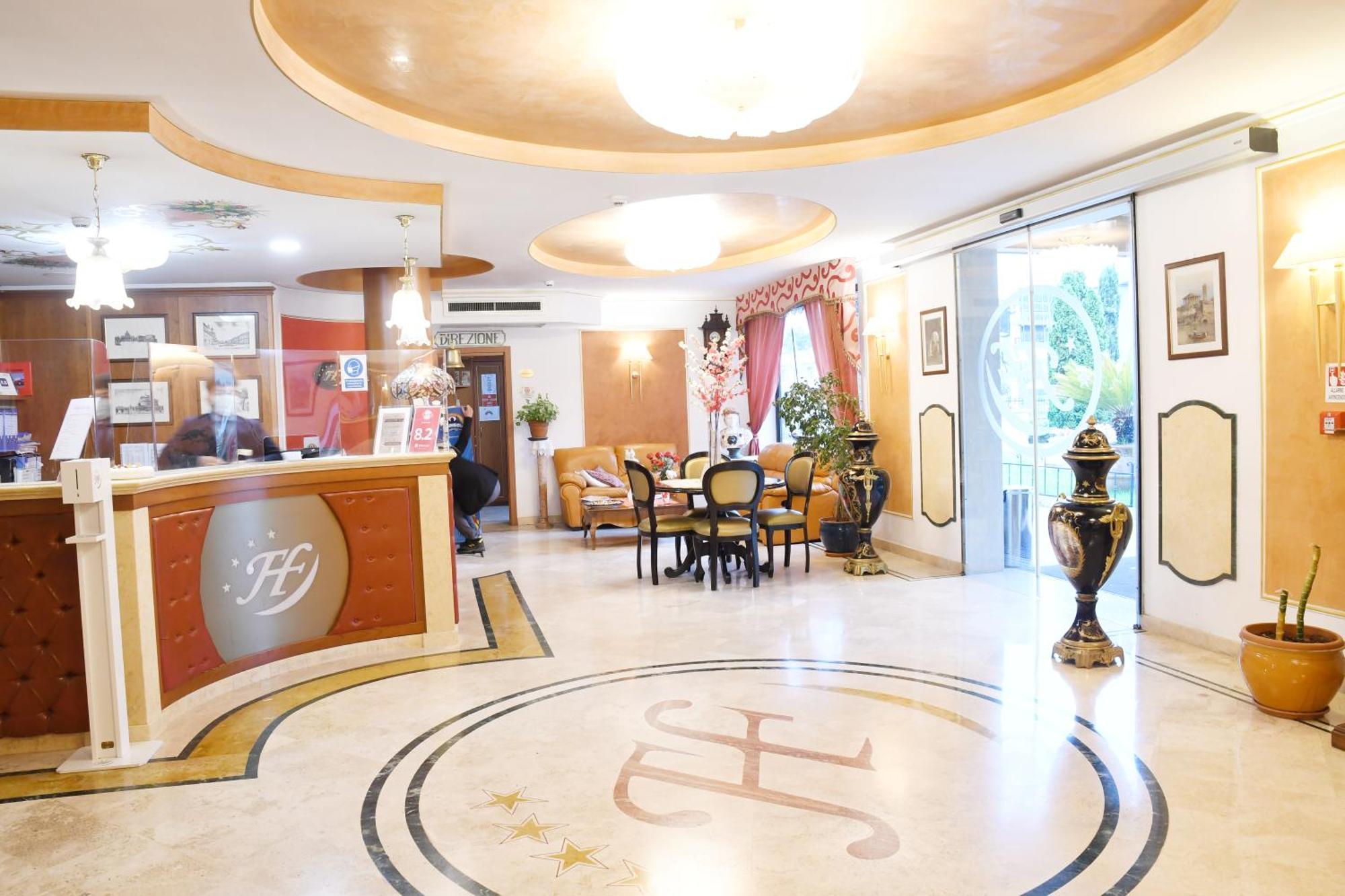 Fashion Hotel Valmontone Eksteriør billede